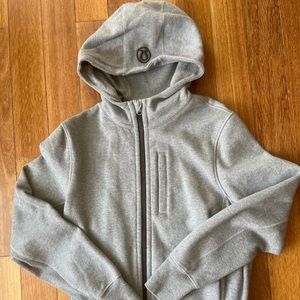 lululemon sweatshirt